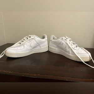Air Force 1 white size 8.5 US women’s